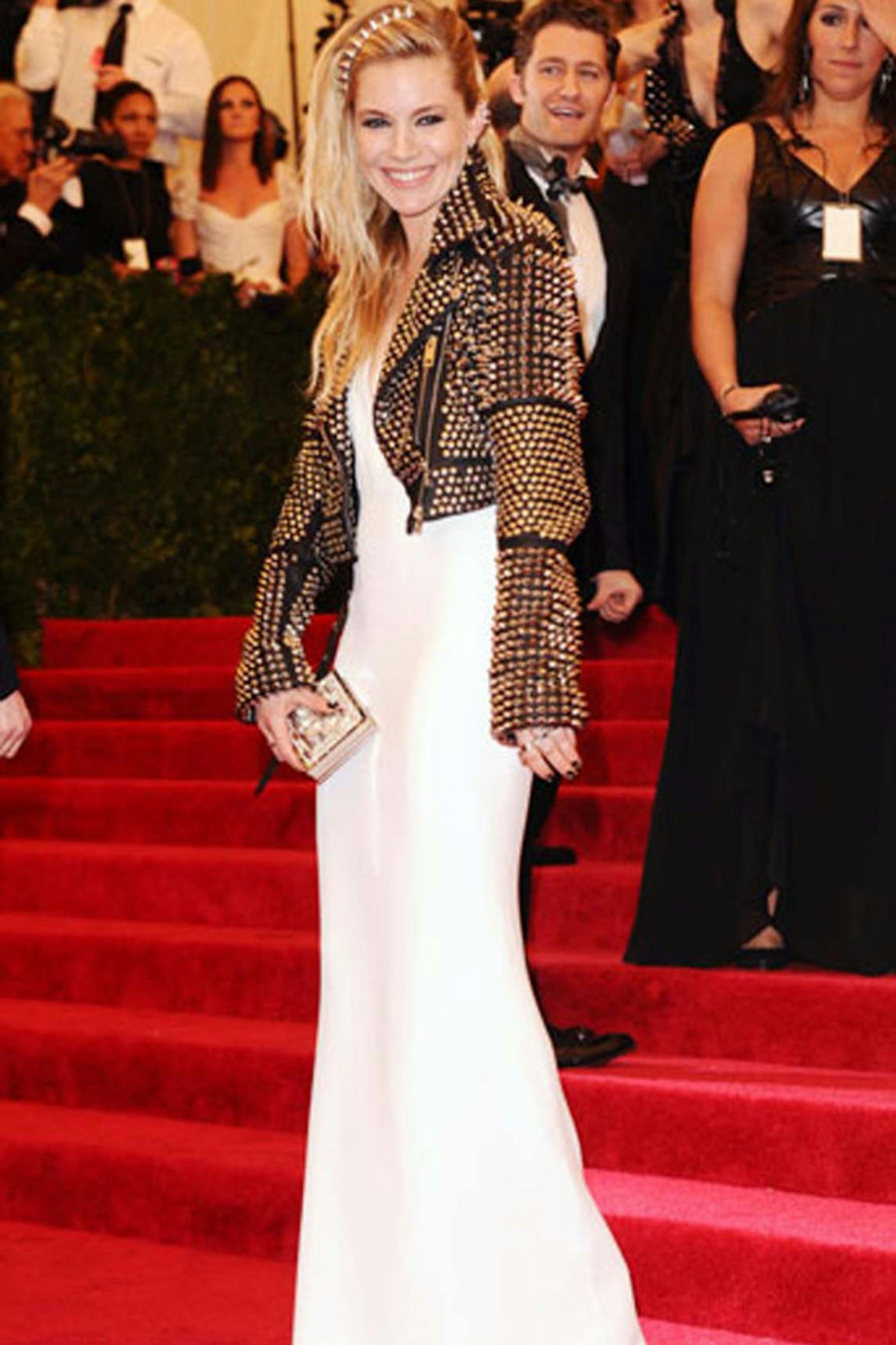 25 Sienna Miller In Burberry At Met Gala   6 May 2013 700x1050 ?auto=format&w=1200&q=80